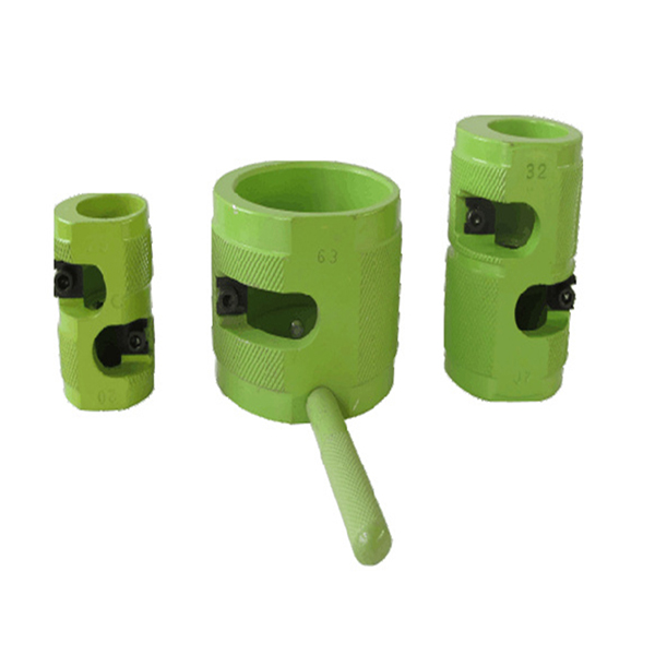 Hand peeling device